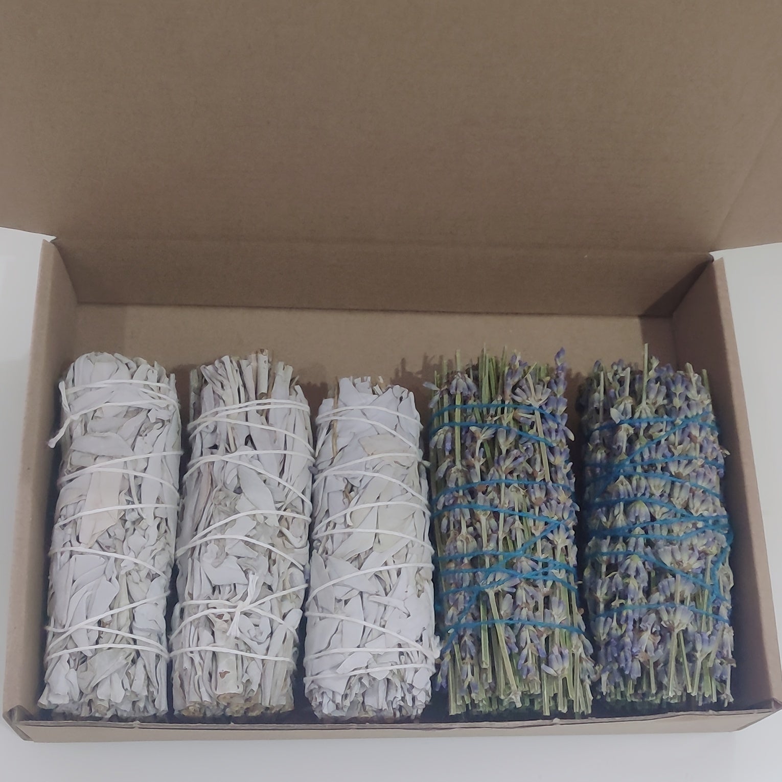White Sage And Lavender Aromatherapy Sticks Set